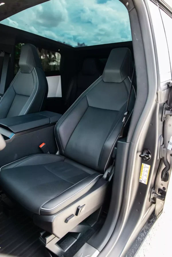 Tesla Cyber Truck - Image 7